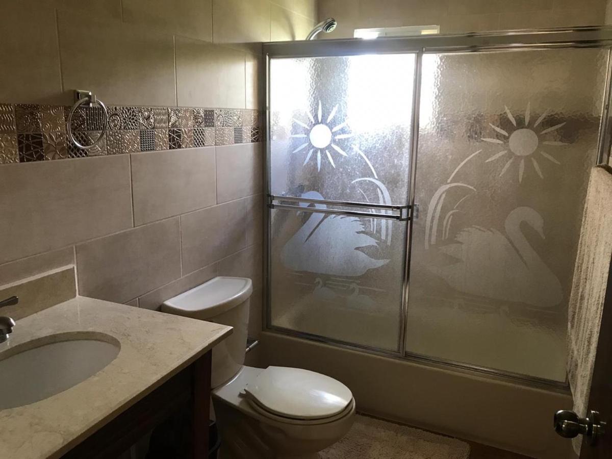 2 Queen Bed Apartment With Smart Tv ,Wifi Y Luz Las 24 Horas Jarabacoa Exterior photo
